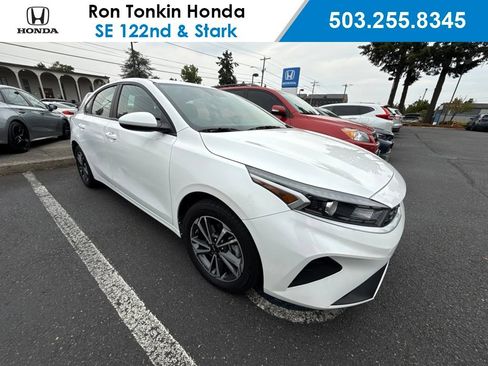 Used 2024 Kia Forte LXS FWD image 1