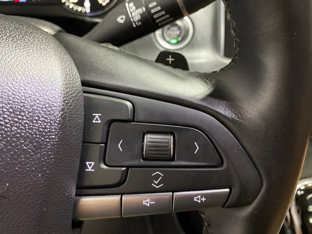 Used 2020 Cadillac XT4 Premium Luxury w/ Enhanced Visibility Package AWD/4WD image 15