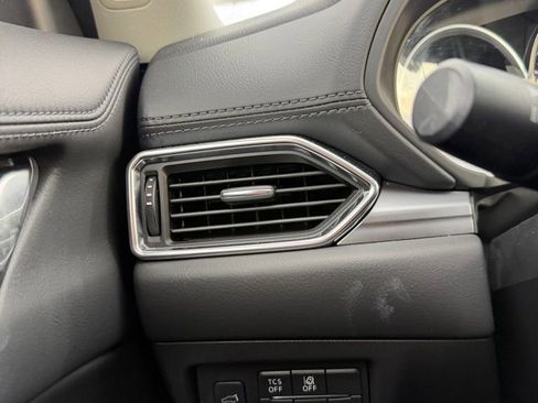 Used 2018 MAZDA CX-5 Touring w/ Preferred Equipment Package FWD image 20