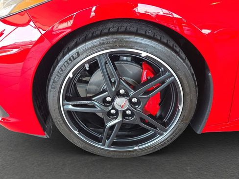 Used 2021 Chevrolet Corvette Stingray Coupe w/ 1LT RWD image 4