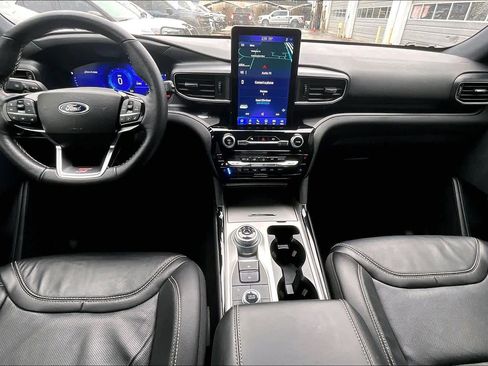 Certified 2022 Ford Explorer ST w/ Equipment Group 401A image 15
