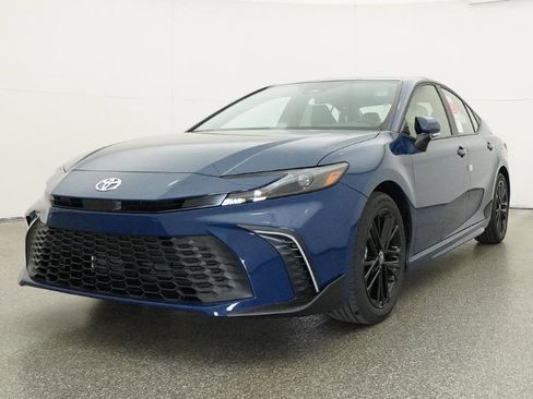 New 2026 Toyota Camry SE image 9