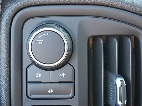 Used 2024 Chevrolet Silverado 2500 Custom w/ Custom Convenience Package AWD/4WD image 23