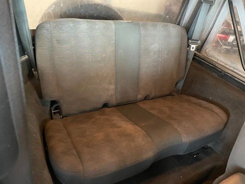 Used 2004 Jeep Wrangler Rubicon image 25