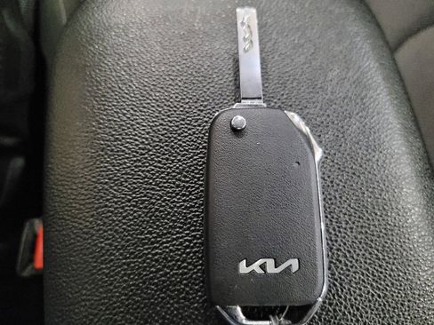 Used 2023 Kia Forte LXS FWD image 32