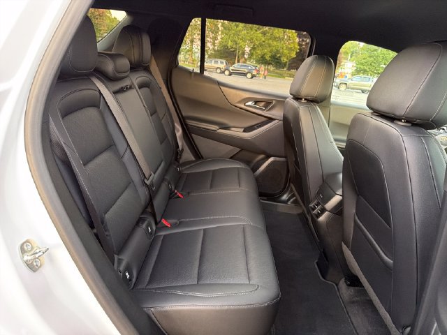 Used 2025 Chevrolet Equinox LT w/ Convenience Package II AWD/4WD image 14
