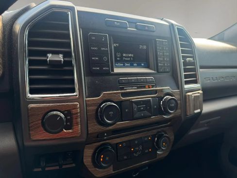 Used 2018 Ford F250 XLT AWD/4WD image 18
