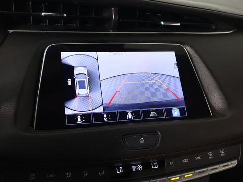 Used 2023 Cadillac XT4 Sport FWD image 6