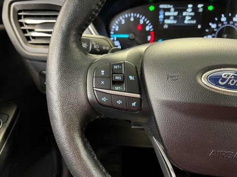 Used 2020 Ford Escape SEL image 32