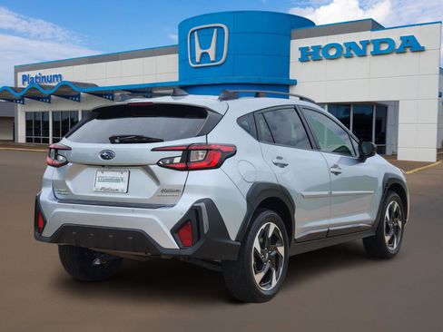 Used 2024 Subaru Crosstrek 2.5i Limited AWD/4WD image 4