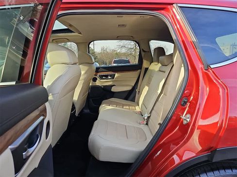 Used 2019 Honda CR-V Touring image 9