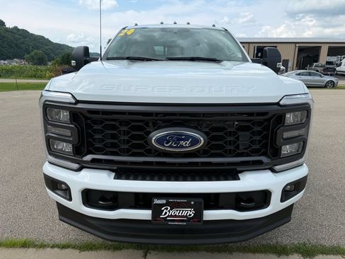 Used 2024 Ford F250 XL w/ STX Appearance Package AWD/4WD image 2