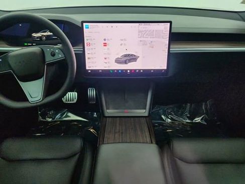 Used 2024 Tesla Model S image 91