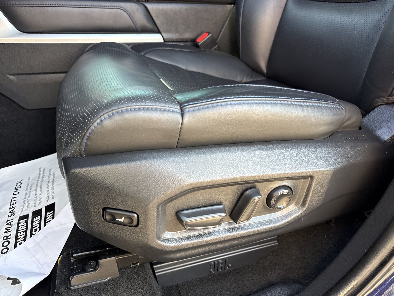Used 2023 Toyota Tundra Platinum w/ Advanced Package RWD image 13