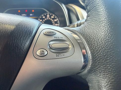 Used 2015 Nissan Murano Platinum FWD image 13