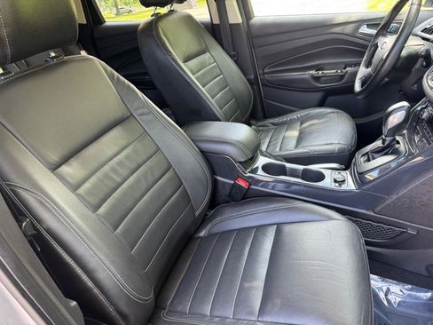Used 2015 Ford Escape Titanium AWD/4WD image 32