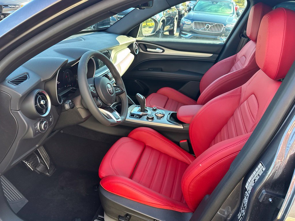 New 2026 Alfa Romeo Stelvio Sprint AWD/4WD image 13