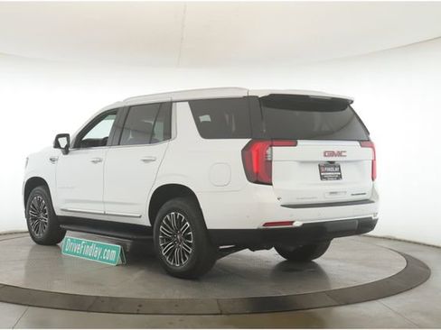 Used 2026 GMC Yukon Elevation image 8