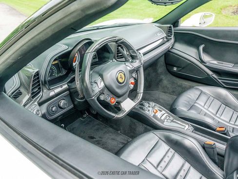 Used 2015 Ferrari 458 Spider RWD image 38