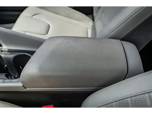 Used 2024 Hyundai Elantra Limited FWD image 20