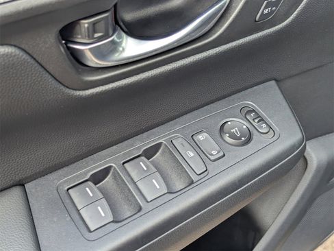 Used 2025 Honda CR-V Sport-L image 29
