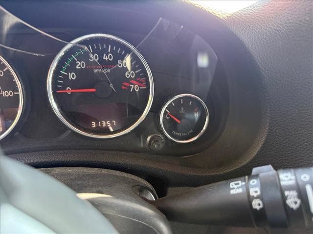 Used 2013 Jeep Wrangler Unlimited Rubicon AWD/4WD image 3