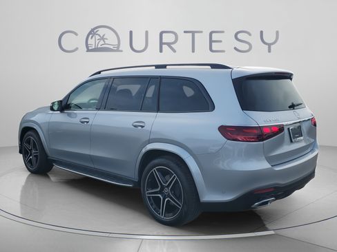 Certified 2026 Mercedes-Benz GLS 450 4MATIC image 3