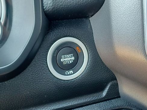 Used 2020 RAM 1500 Big Horn AWD/4WD image 15