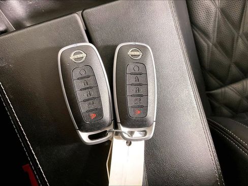 Used 2023 Nissan Rogue Platinum w/ Platinum Premium Package image 14