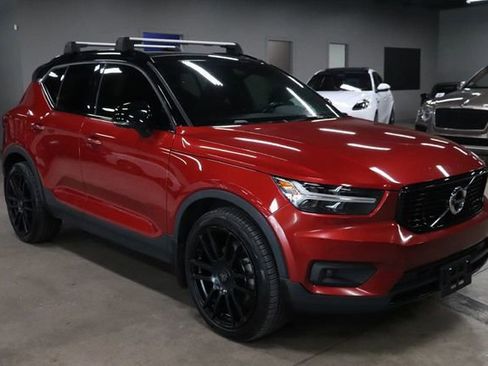 Used 2020 Volvo XC40 T5 R-Design w/ Protection Package Premier AWD/4WD image 7