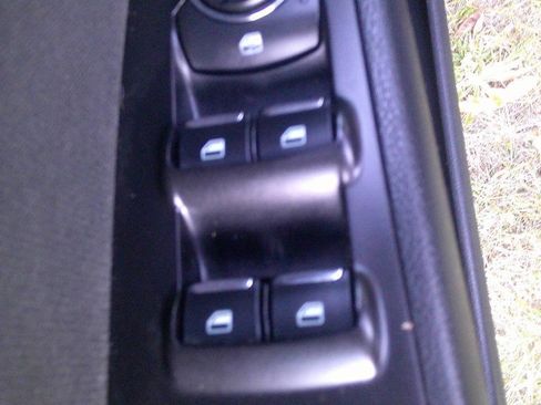 Used 2017 Ford Fusion SE w/ Equipment Group 201A image 20