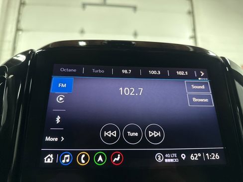 Used 2023 Chevrolet Traverse RS image 30