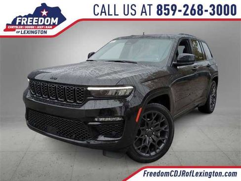 New 2025 Jeep Grand Cherokee Summit image 1