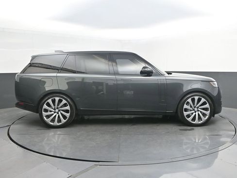 Used 2025 Land Rover Range Rover Long Wheelbase SE AWD/4WD image 8