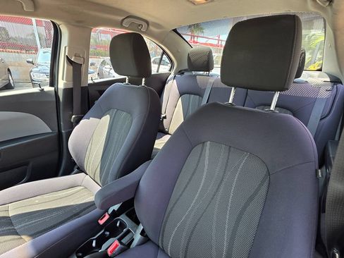 Used 2014 Chevrolet Sonic LT FWD image 20