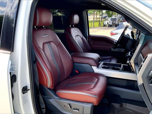 Used 2022 Ford F350 Platinum w/ FX4 Off-Road Package AWD/4WD image 9
