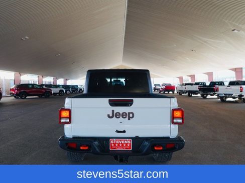 Used 2023 Jeep Gladiator Mojave w/ Cold Weather Group image 4