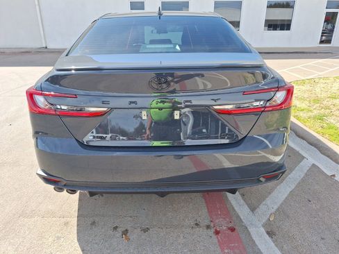 Used 2025 Toyota Camry SE image 5