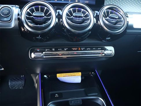 New 2026 Mercedes-Benz GLB 250 4MATIC image 46