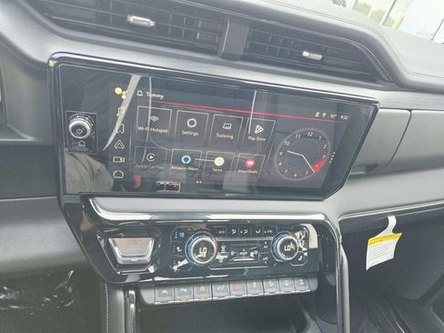 Used 2023 GMC Sierra 1500 AT4X AWD/4WD image 34