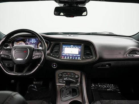 Used 2020 Dodge Challenger R/T image 29