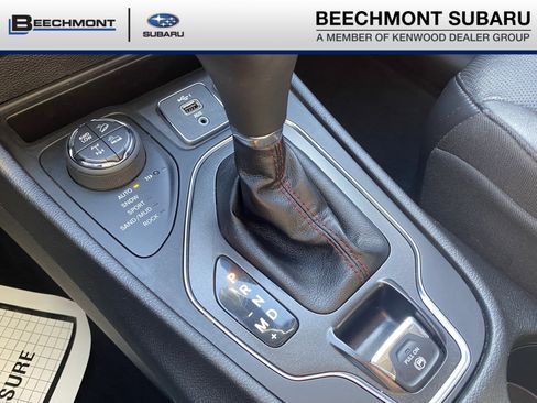 Used 2020 Jeep Cherokee Trailhawk image 19