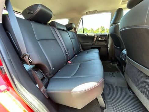 Used 2021 Toyota 4Runner TRD Off-Road Premium w/ Moonroof Package AWD/4WD image 44