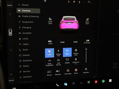 Used 2022 Tesla Model X image 36