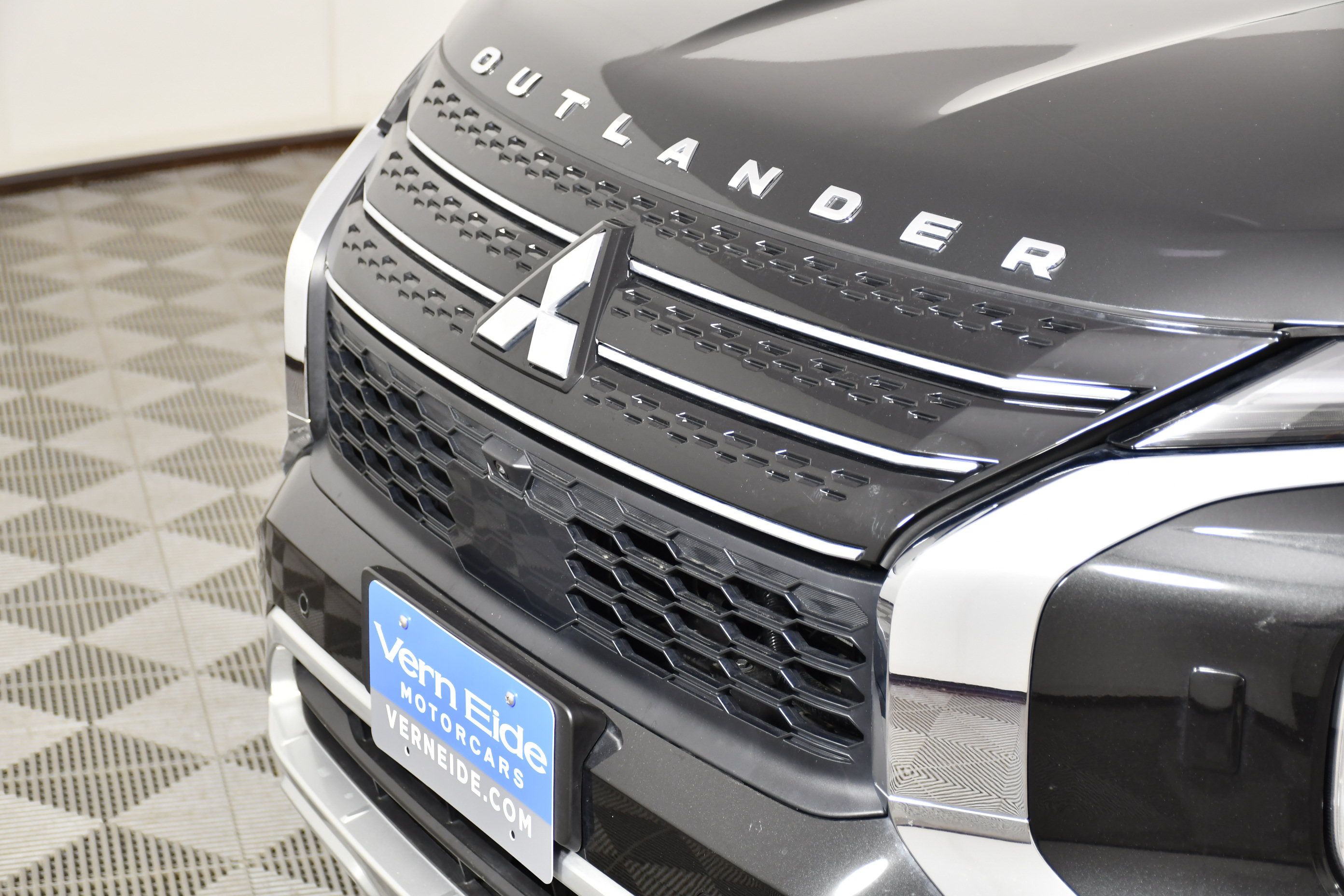 Used 2025 Mitsubishi Outlander SE AWD/4WD image 11