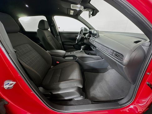 Used 2025 Honda HR-V Sport image 29