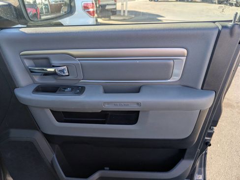 Used 2014 RAM 2500 SLT image 35