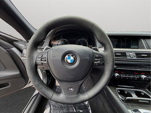 Used 2014 BMW 750i RWD image 25
