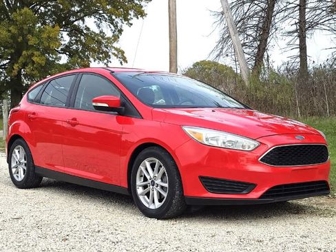 Used 2015 Ford Focus SE image 7