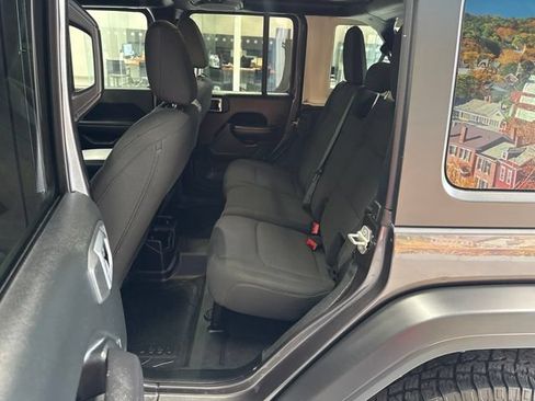 Used 2021 Jeep Wrangler Unlimited Sport AWD/4WD image 39
